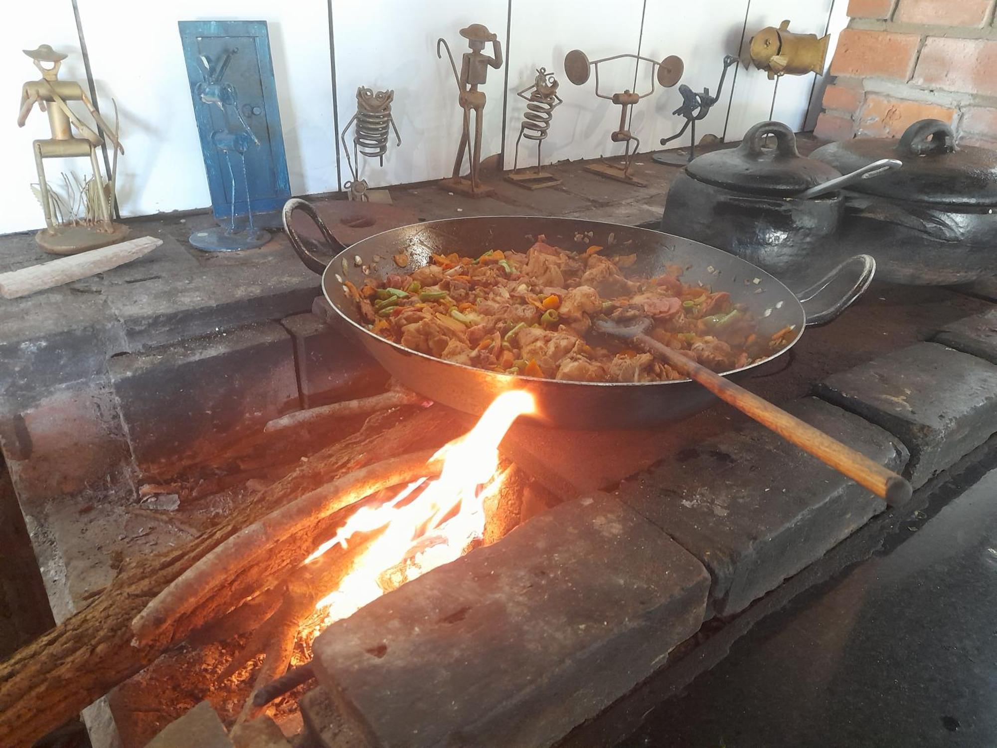 Hotel Fazenda Recanto Do Monte Alegre 皮拉茹 外观 照片